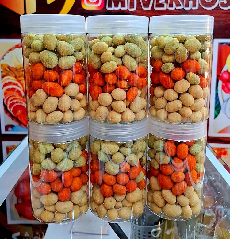 بادام زمینی روکش دار چیزبال نانا