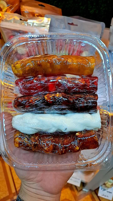سوجوق باسلوق گردویی در 5 طعم مختلف نانا