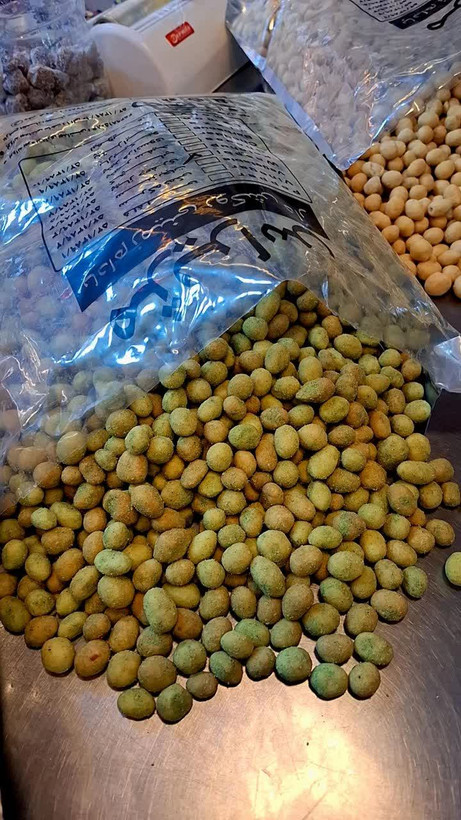 بادام زمینی روکش دار چیزبال نانا